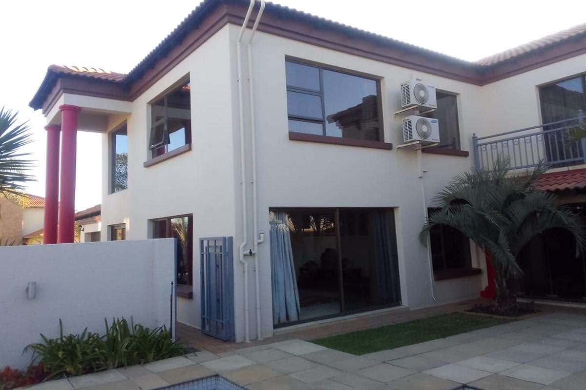 Windows by Felix Glass in Kempton Park – photo 64
